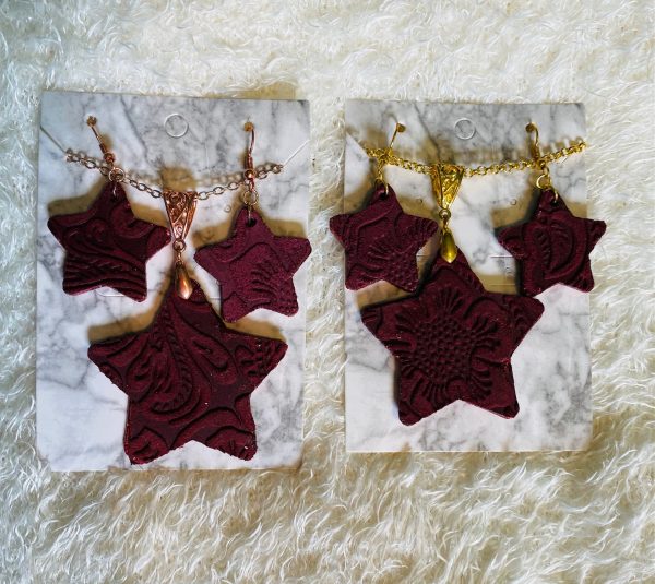 Real Leather embossed wine star sets your choice of